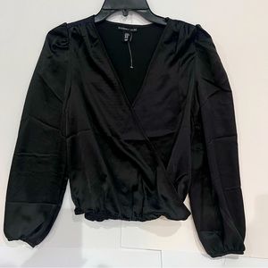 Sincerely Jules Women’s Cross-Front Satin Long-Sleeve
Blouse size XS , NWOT!